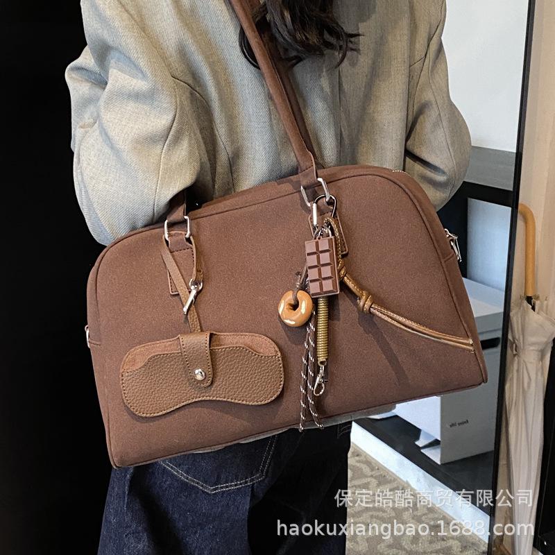 Retro underarm bag women's autumn and winter 2025 new trendy Korean portable bowling bag suede large-capacity women's bag