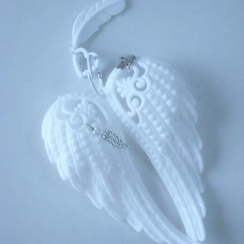 Handcrafted Feathered Wing Ornament For Bags Keys Versatile Plastic Alloy Keychain Accessory Unisex Present