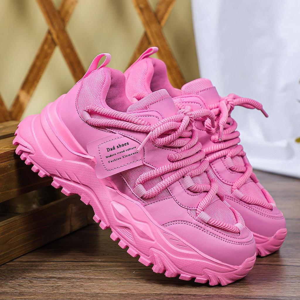 Höhensteigernde Damen-Mode-Sneaker - Trendige, atmungsaktive Dad Shoes aus Mesh für Freizeitkleidung.