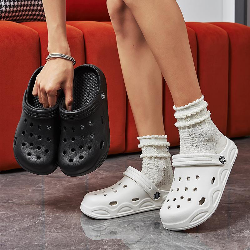 Summer Comfortable Clogs Slippers for Women Lightweight Anti Slip Beach Sandals Woman Fashion White EVA Waterproof Garden Shoes