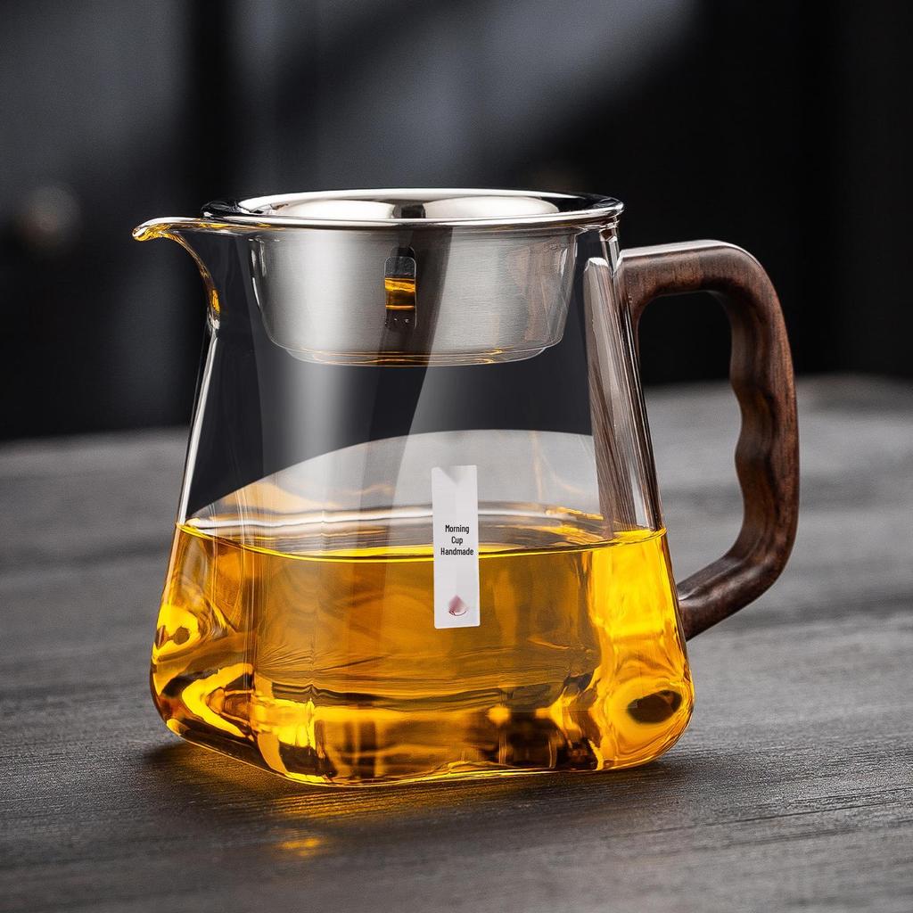 Wooden Handle Glass Gong Dao Bei: High-Temperature Resistant, Thickened Filter Tea Infuser Cup Set
