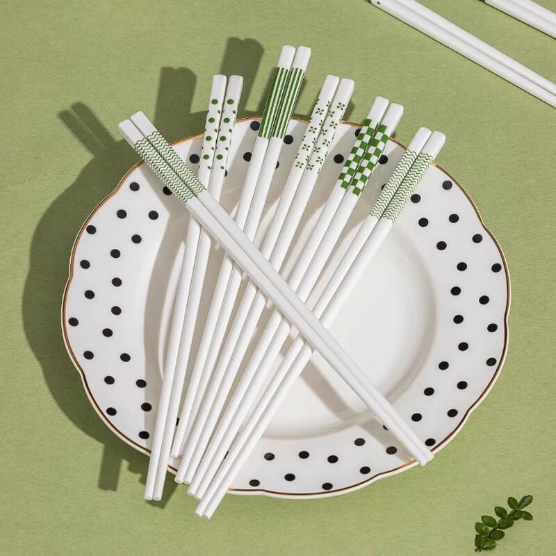 Nordic Style Ceramic Chopsticks Set