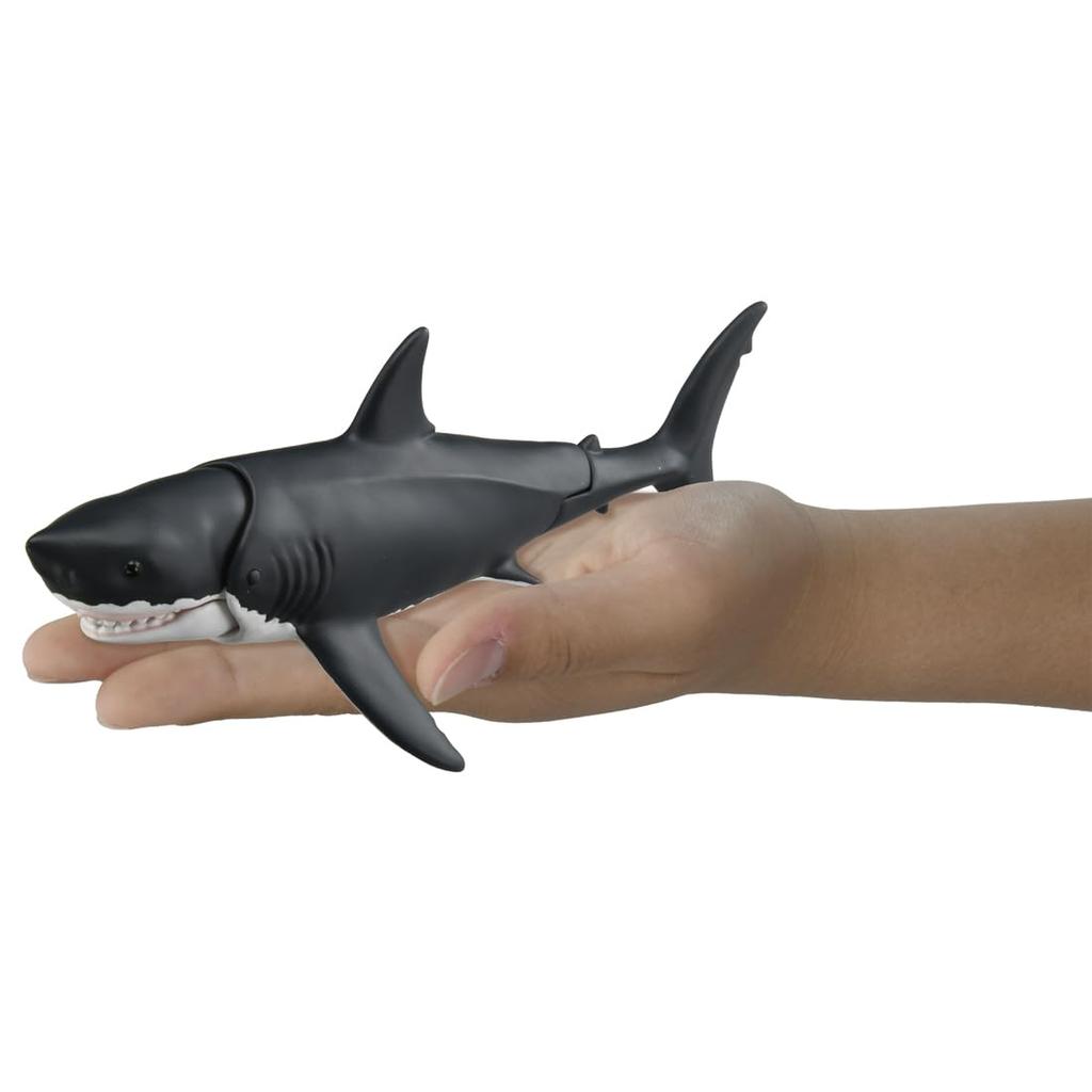 Takara Tomy Ania AL-13 Great White Shark Floating Animal Toy Ages 3 and Up