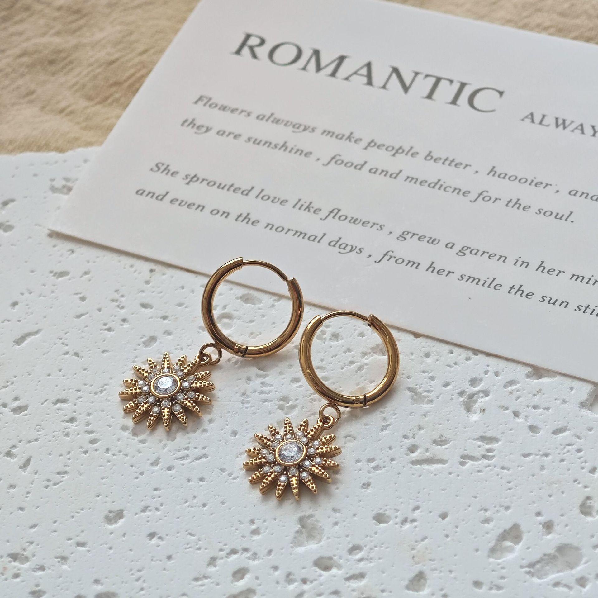 Gold Sunflower Pendant Earrings with Micro-Inlaid Zirconia - European & American Retro Luxury Style for Women золотой