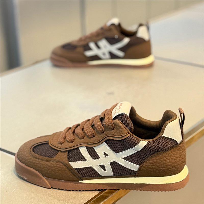 Spring new daily simple board shoes soft sole single shoes light leather surface light Forrest Gump shoes