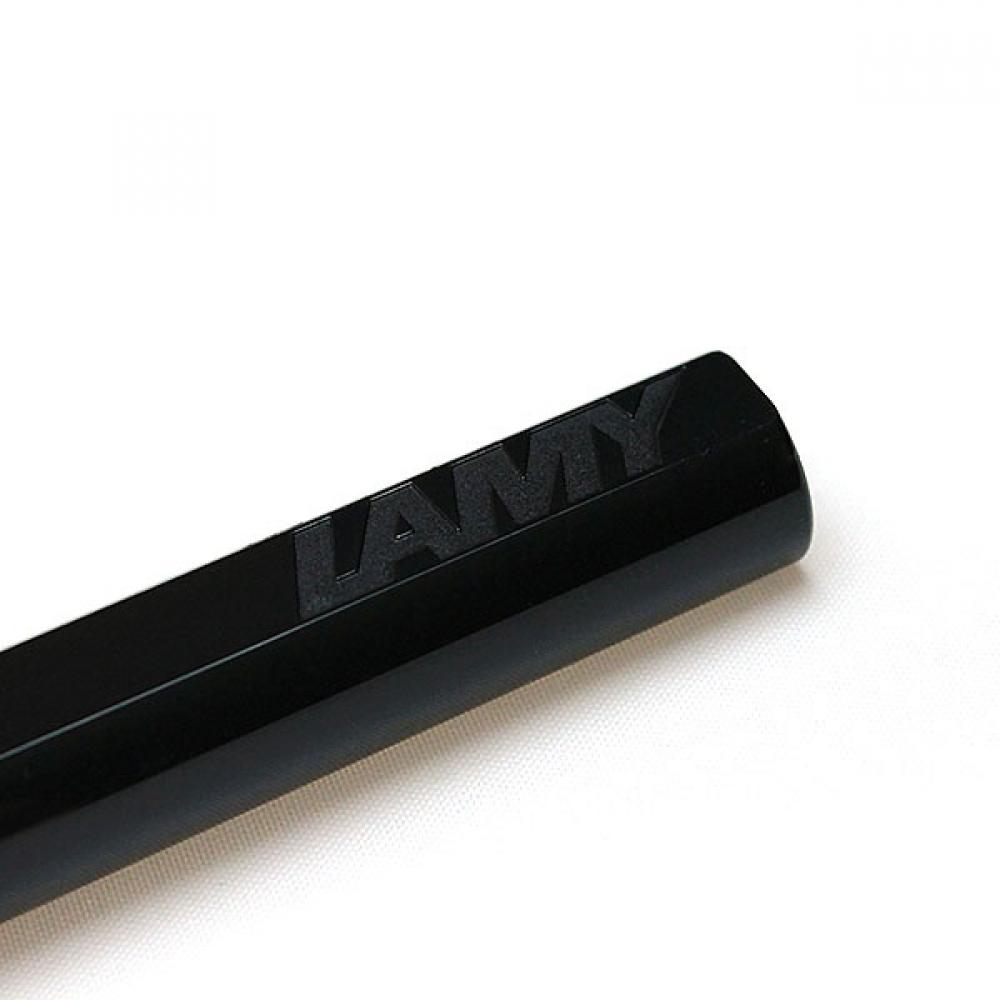 Pluma estilográfica Lamy Safari negra brillante