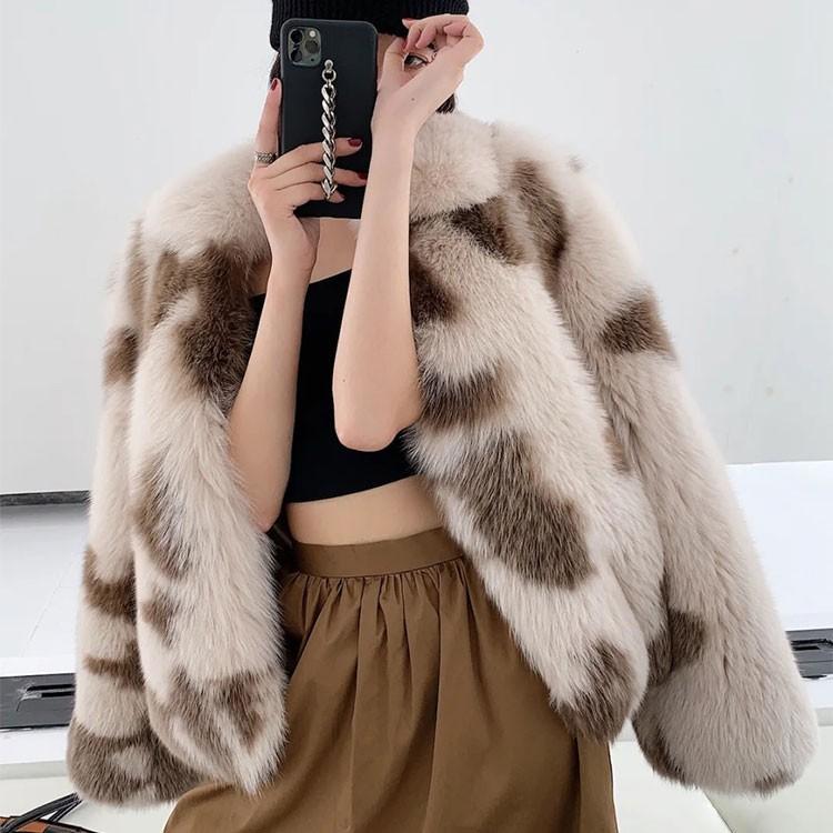 

Fashionable Tuscany Lamb Fur Grass Coat Autumn and Winter New Women s Fox Hair Short Coat Trend