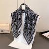Retro Paisley Print Hijab Cotton Feel Head Scarf Women Spring Autumn Warm Neckerchief Soft Foulard Bandana 65*65cm Square Scarf