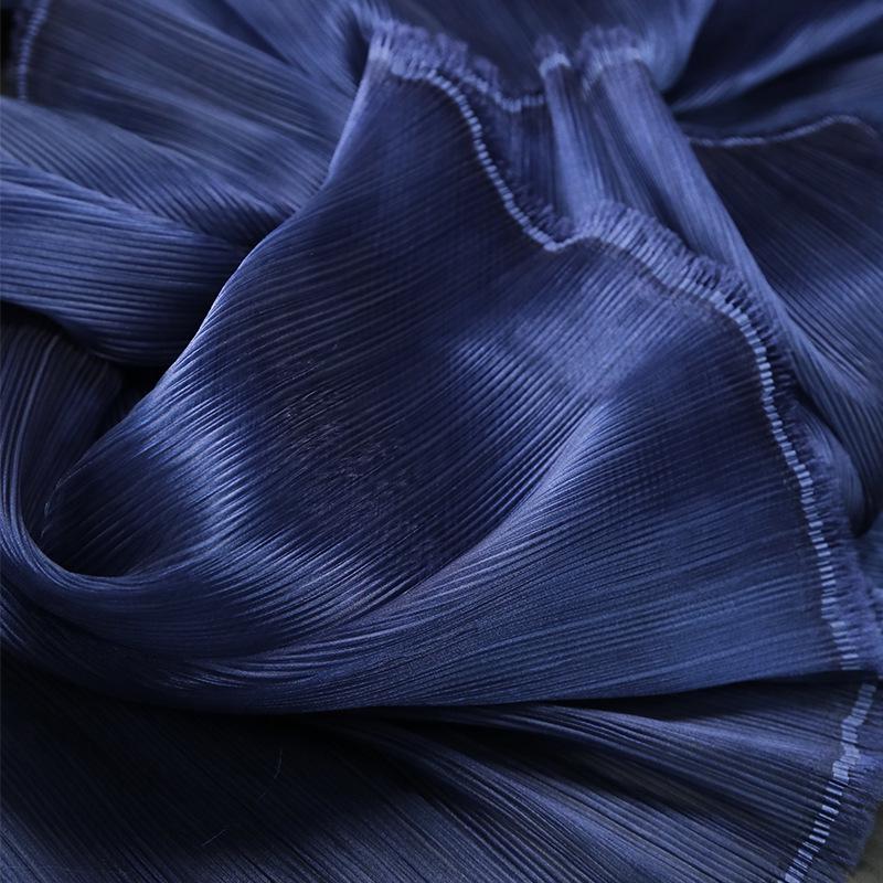 Shiny Pleated Organza Fabric for Elegant Wedding Dress Styling