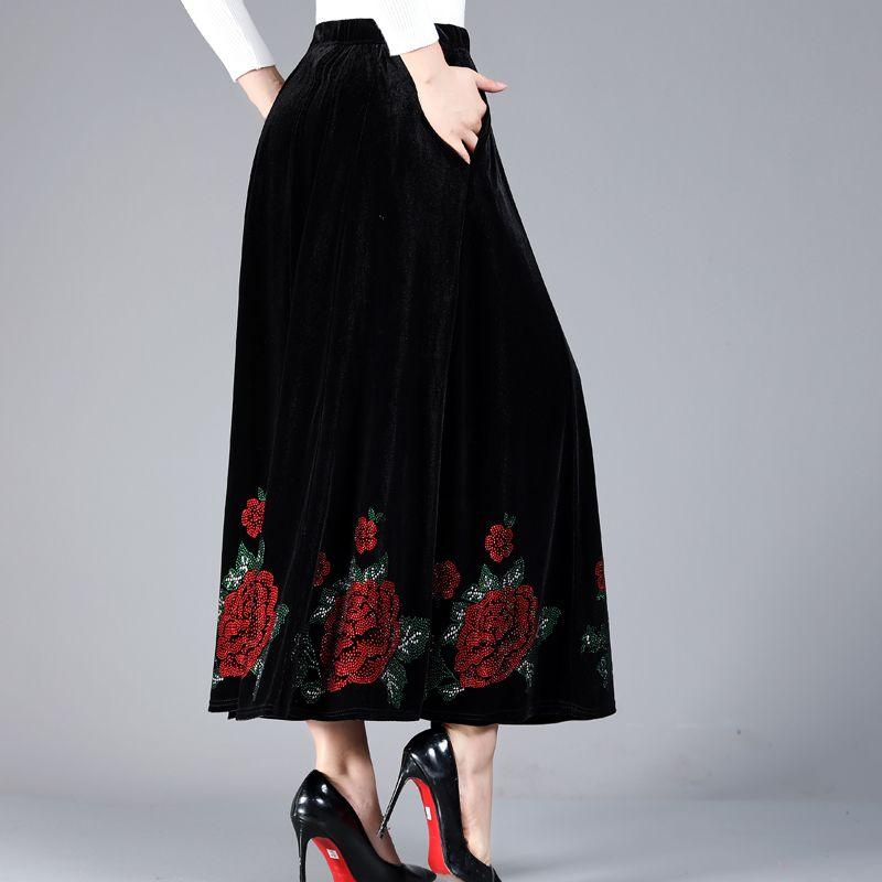 High-end Women's Velvet Skirt Spring Autumn Rhinestones High-waist Velvet Long Skirt Slim-fit Embroidered Plus-size Skirt