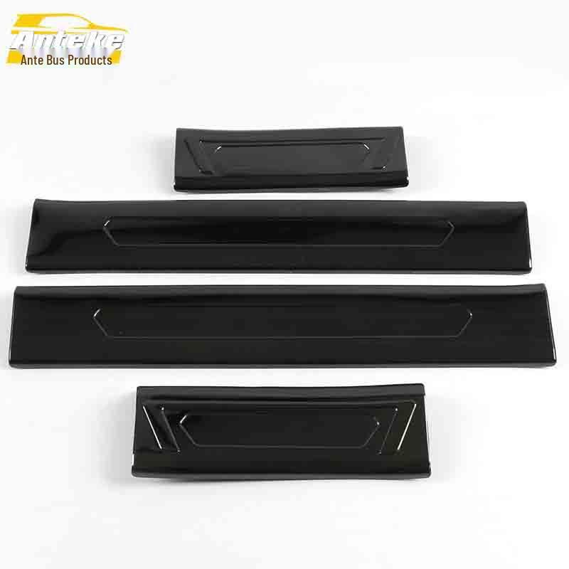 Zhonghua V6 Stainless Steel Welcome Pedal Anti-Scratch Trim Modification