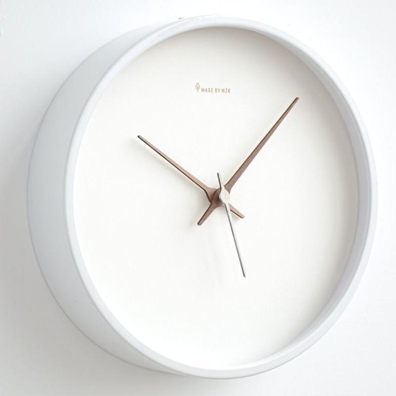 Decorative Wall Clock Modern Wall Watch Nordic Interior Luxury Aesthetic Clocks Minimalist Silent Elegant Living Room Watches