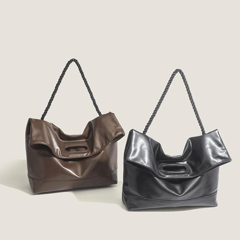 Commuter Bag for Women's Hand Tote Bag Fashionable Versatile One-shoulder Crossbody Bag