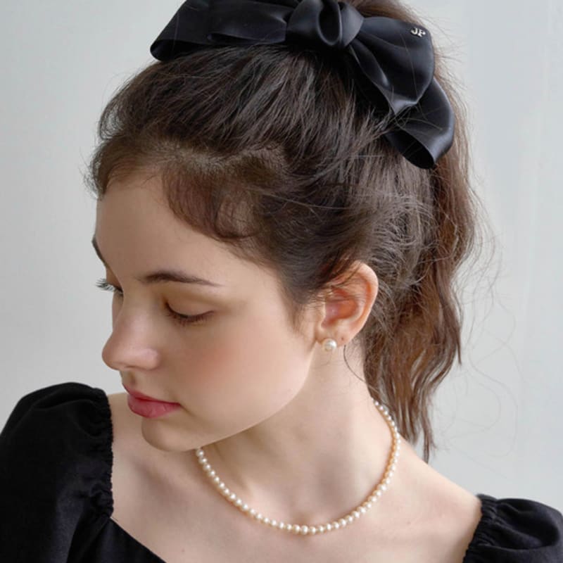 

Jean Paul Clarisse Saint Ribbon Auto Pin JP-23-243AB black