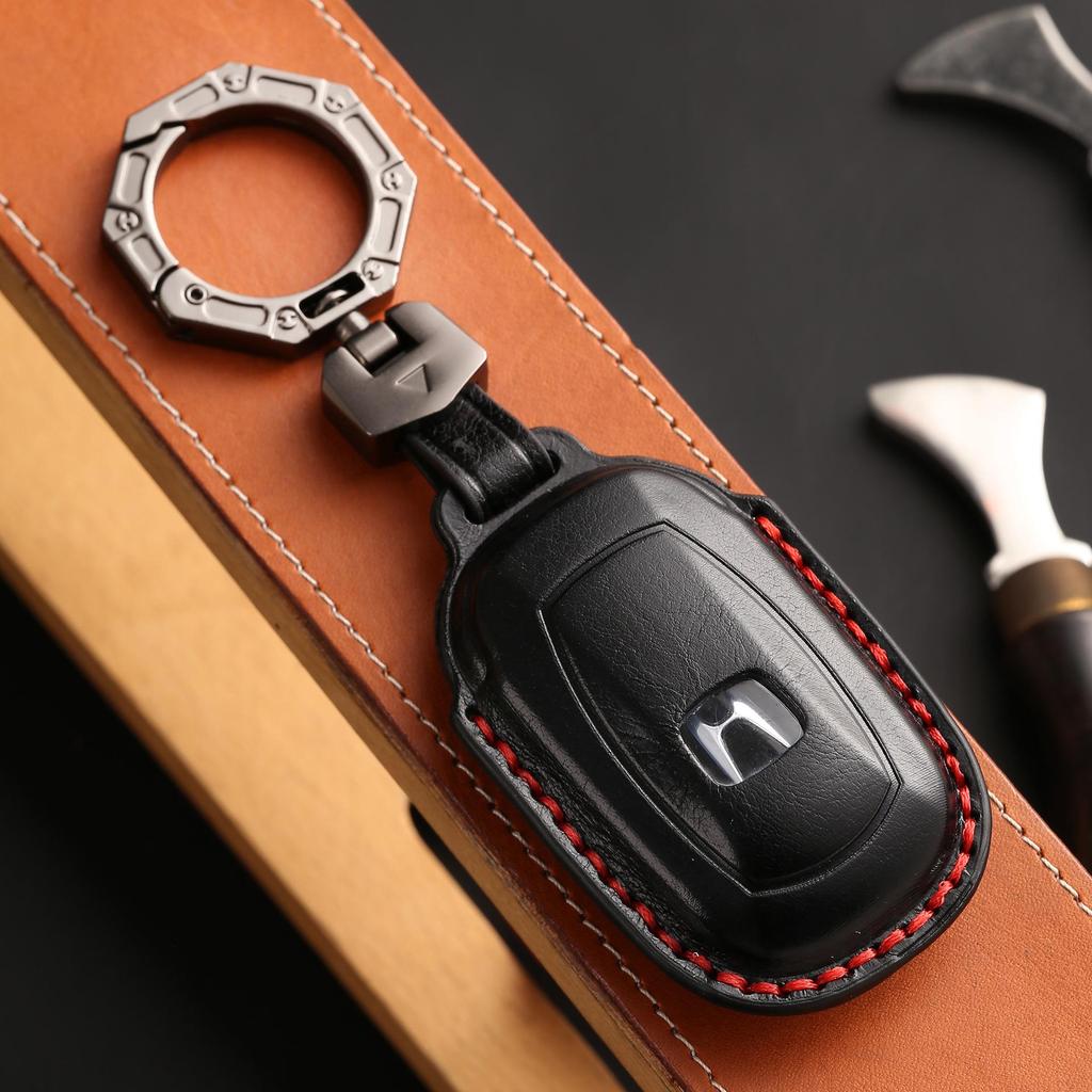 2024 Honda Odyssey & Elysion Key Cover: Genuine Leather Remote Control Case with Buckle.