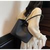 Bag Women's Large-capacity New Summer Versatile Simple Shoulder Bag Leisure Work Commuter Tote Bag