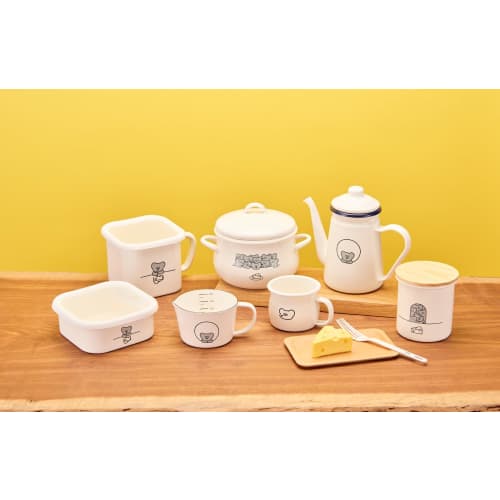 Toyoho Andy the Mouse Enamel Measuring Cup, White, Large, AMJ-2308