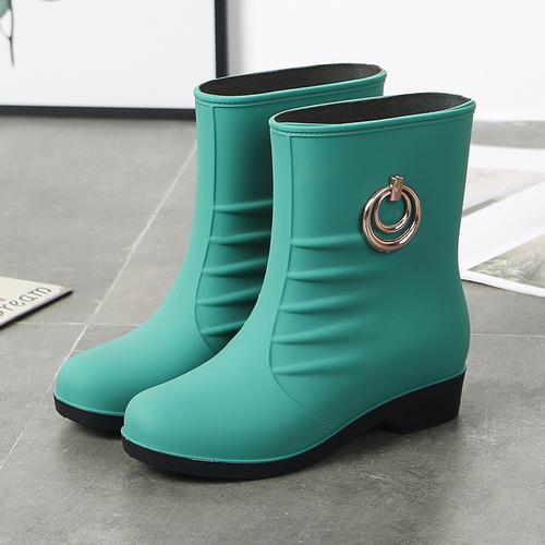 Fashion Plus Velvet Rain Boots Korean New Female Students Non-slip Waterproof Shoes Winter Women Warm Tube Rain Boots Autumn PVC