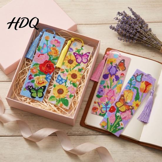 Holiday Party Favors 4PCS Christmas Theme Diamond Painting Bookmarks Creative DIY Art Kits Adult Craft