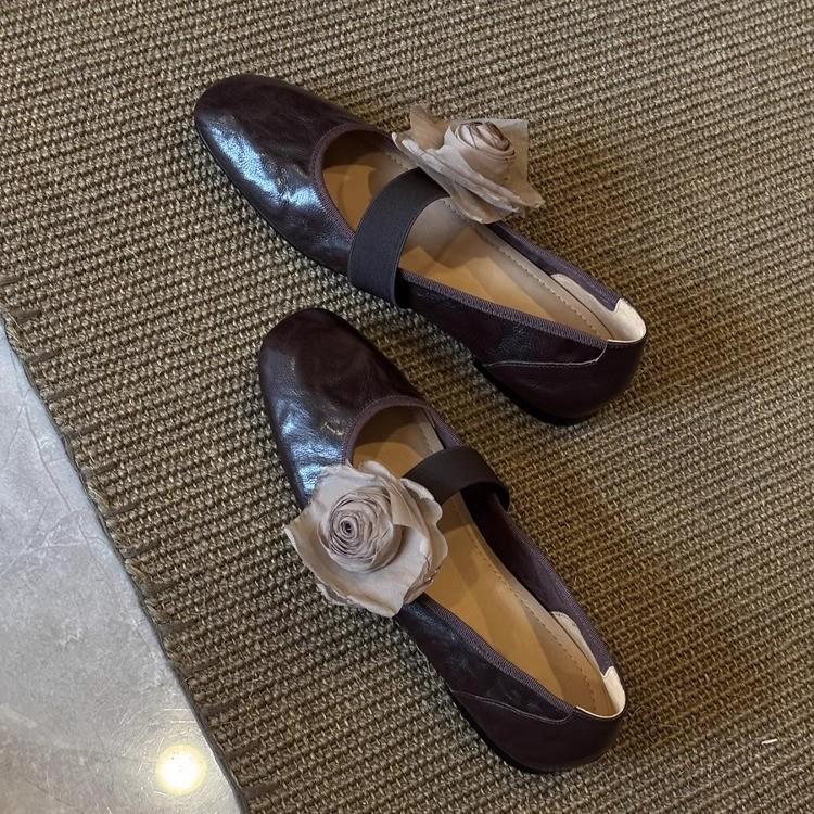 Sheepskin version~ French soft-soled flower shallow mouth single shoes women's 2025 autumn evening shoes versatile Mary Jane single shoes