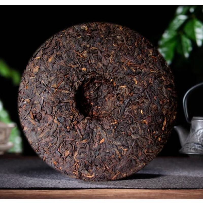 Yunnan Menghai 2007 Yixiang Premium Ancient Tree Pu-erh Ripe Cake 357g