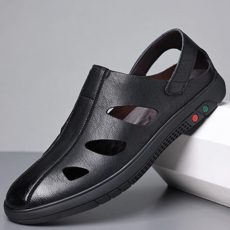 Men's sandals men's summer wear leather non-slip hollow hole shoes casual driving bag head leather sandals