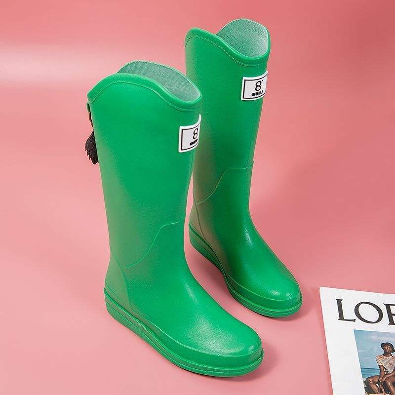 Fashion rain shoes women rain boots boots autumn and winter long tube rain shoes round head kitchen waterproof and non-slip ins wind