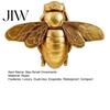 Elegant Gold Bee Wall Art Vintage Gilded Resin Figurine, Lifelike 3D Insect Sculpture with Built-In Desktop Decorative Pieces Hook, Light Luxury