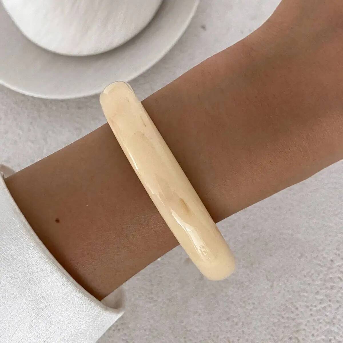 SHIXIN 3 Styles Vintage Irregular Resin Acrylic Wide Bracelet for Women Fashion Geometry Stackable Chunky Bangle Bobo Jewelry