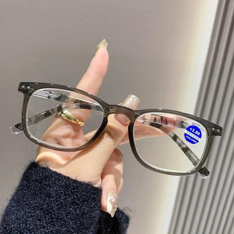 New Fashion Unisex Anti-Blue Light Presbyopia Glasses Men Women Transparent Frame Anti-Blue Light Hd Reading Glasses To 4.0