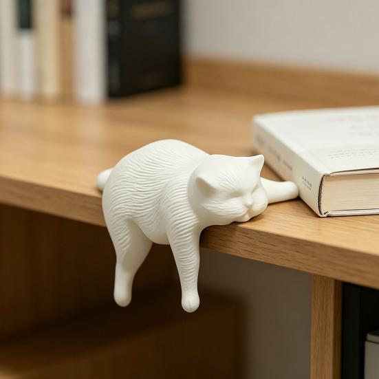 3D Printed Cat Model, Lying Cat Figurine Desk Edge Hanging, Resin Matte Texture Desktop Ornament, Creative Gift for Cat Lovers