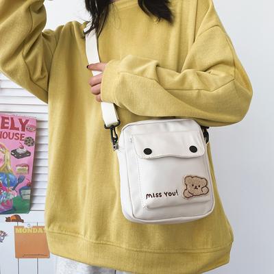Süße Umhängetasche im japanischen College-Stil mit Cartoon-Bär für Damen, modische Schultertasche