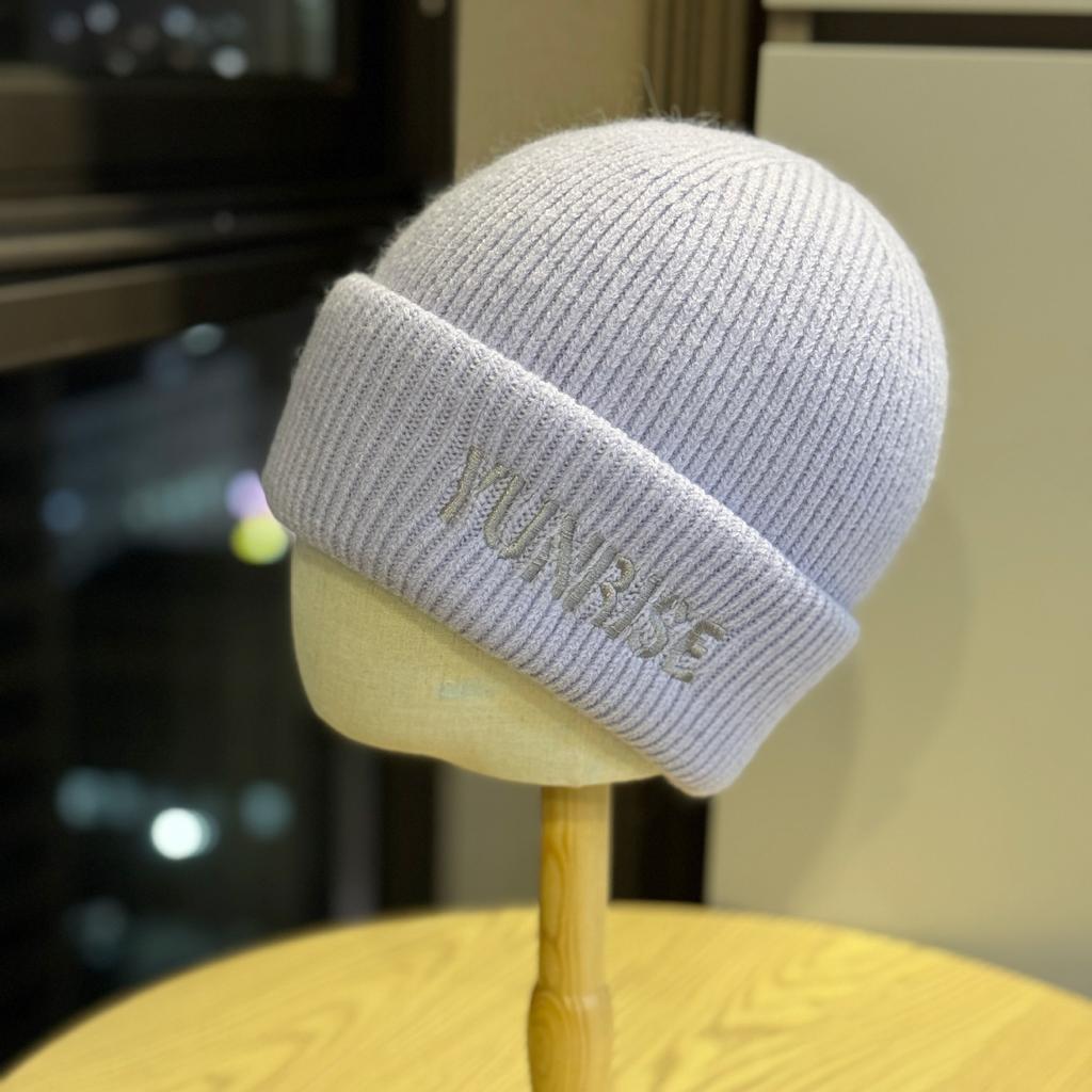 Bestickte Wollmütze für Herren im Winter Koreanische Version Vielseitig Verdickt und Warm Großer Kopfumfang Kältehut für Paare Trendig