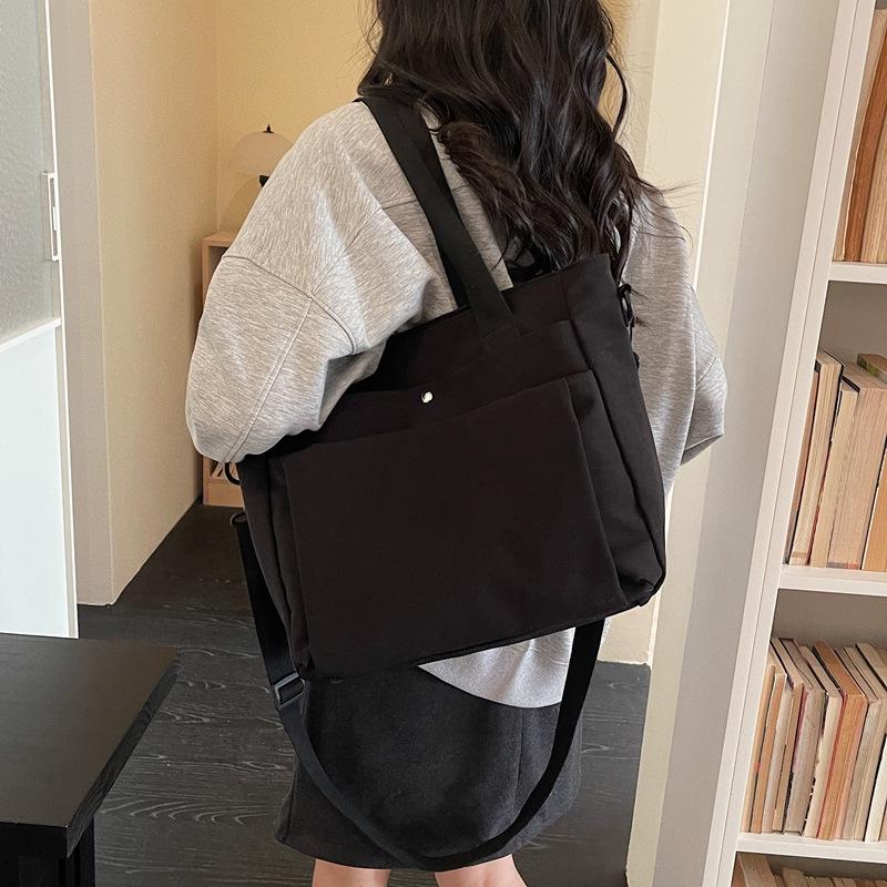 Spring 2026: Trendy Large-Capacity Lightweight Shoulder Bag - Simple, Stylish, Casual Handbag