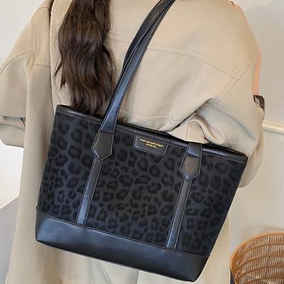 2025 Fashion High Sense Leopard Print Underarm Shoulder Bag Women's Retro Popular New Large Capacity Tote Bag