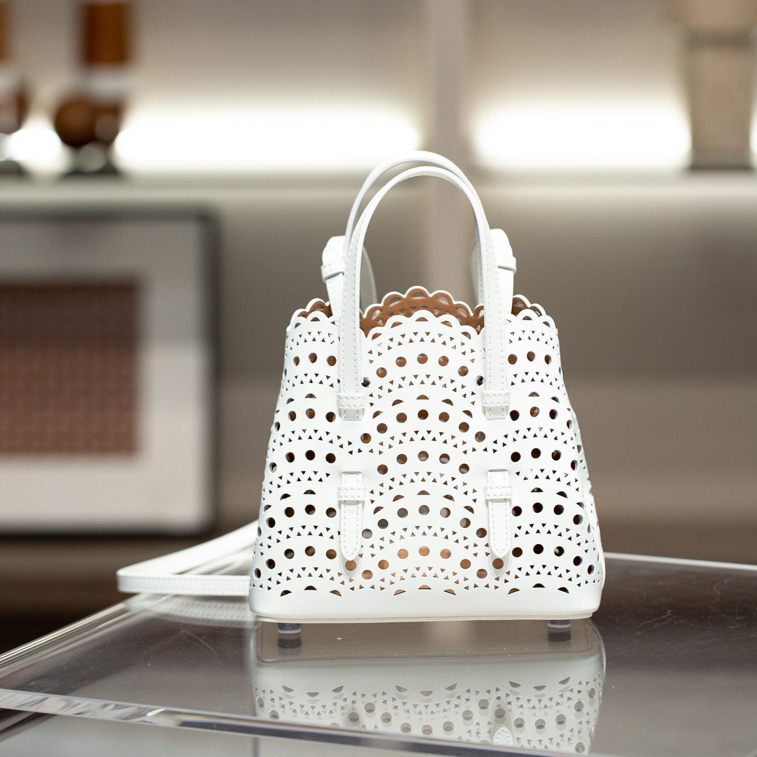 

Сумка из высококачественной французской коровьей кожи 2024 года — ажурный дизайн, универсальный стиль для ношения на плече и через плечо M16