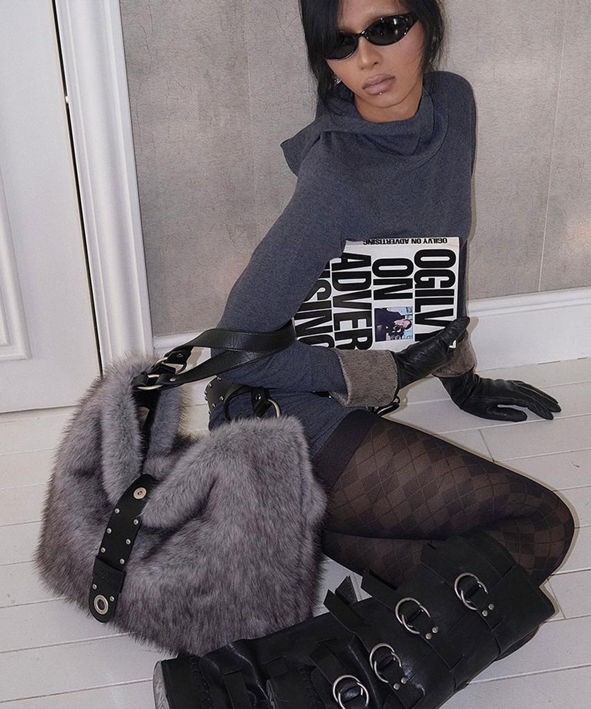 Sand Museum Flap Hobo Bag [Fur Gray]