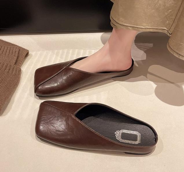 Fashion New Women Mules Summer Elegant Square Closed Toe Flat Slippers Female Shoes Casual Leather Black White Slides Plus Size 35-42