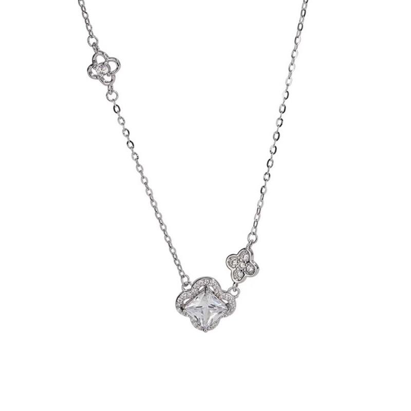 Sparkling Clover Necklace Women Luxury Floral Collarbone Chain Wedding Fashion Jewelry