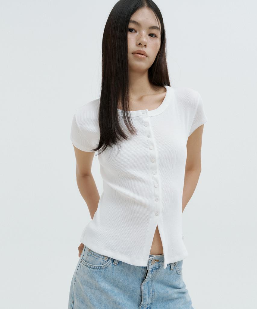 LUCIR ZU Henley Button-Up Sleeve Top (Ivory)