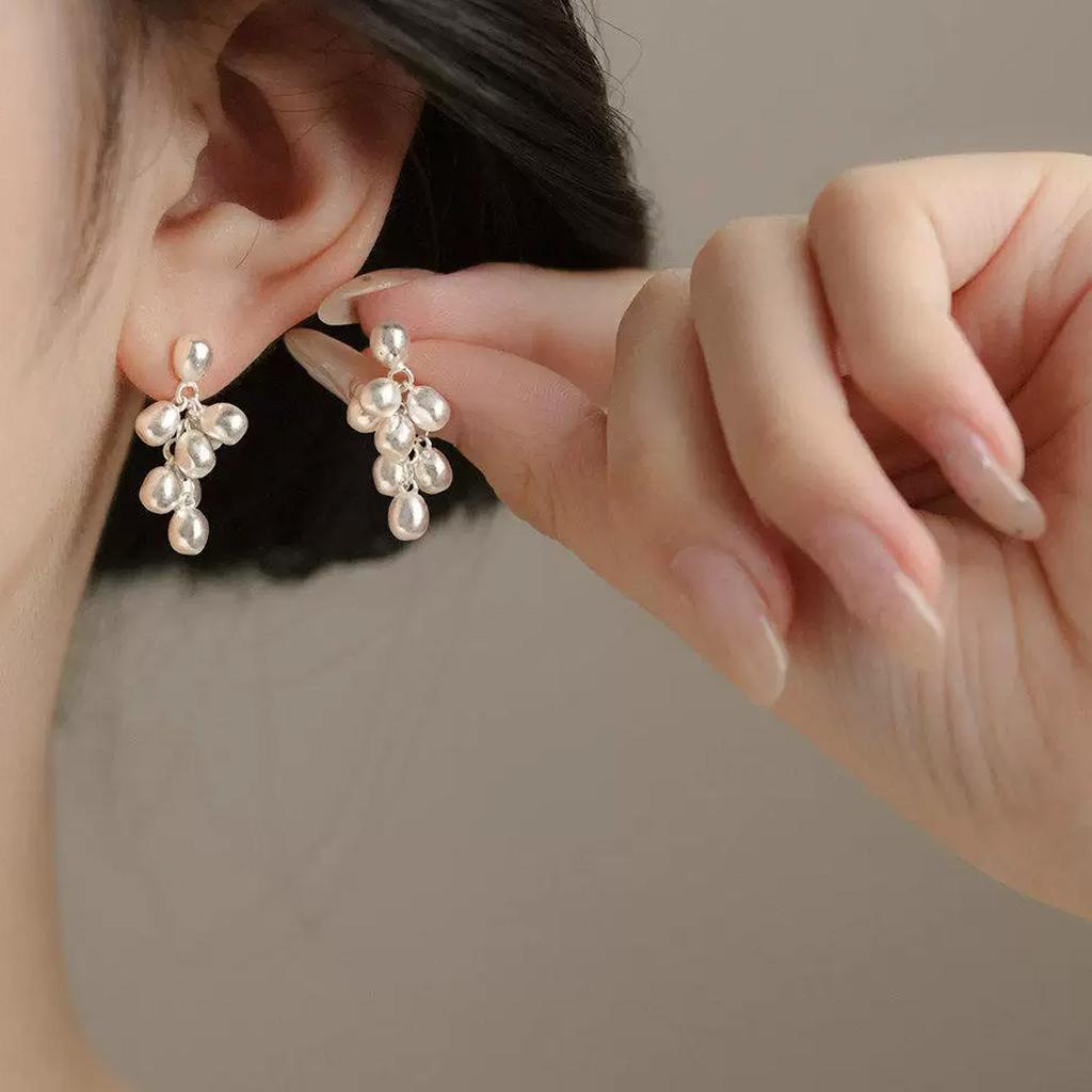 Silver grape string fringed earrings women's niche unique design sense fashion studs exquisite versatile temperament earrings