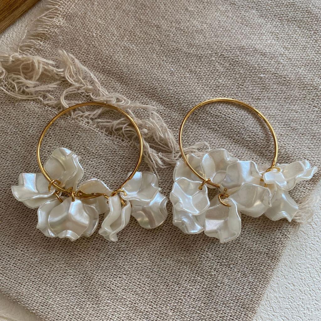 Flower Big Ring Style, The Same Style With Earrings, Tide Earrings, Exaggerated Earrings, Personalized Fashion Women