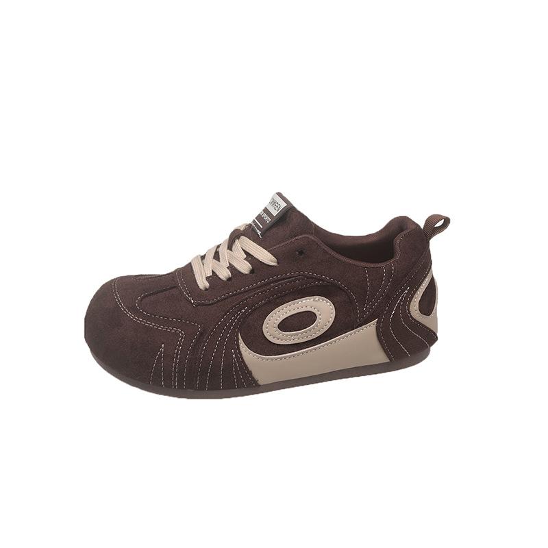 Retro style inner height increase German training shoes women's autumn 2025 new matte leather women's shoes show feet small casual sports shoes
