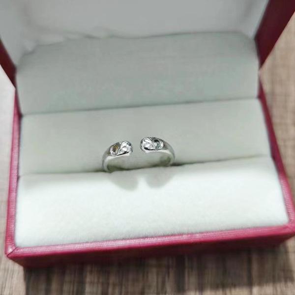 Inel Stea cu Cinci Colțuri pentru Femei - Lux Lejer, Design Coreean High-End, Bandă Argintie pentru Degetul Arătător, Perfect pentru Studente.