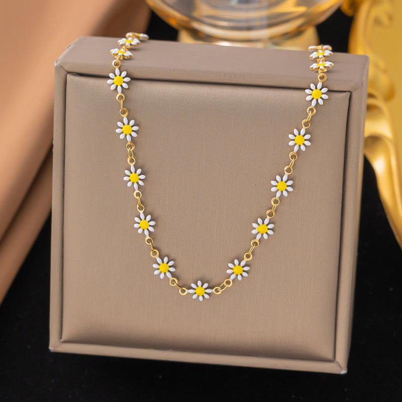 Kpop Flower Daisy Clavicle Chain Necklace For Women Summer Sweet Short Choker Statement Jewelry Gift Y2K Accessories