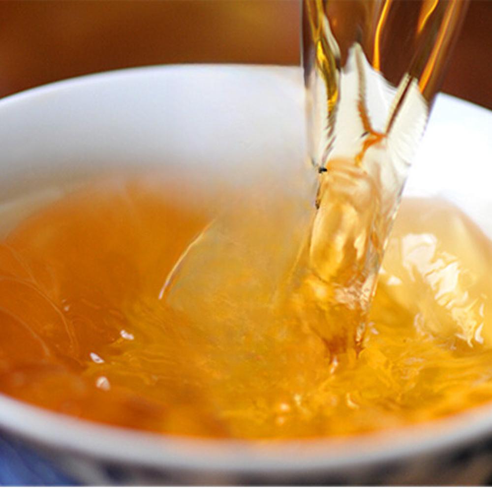 Hunan Junshan Huang Cha Jun Shan Chiny Żółta herbata Mini ciasto ze złotą monetą 30g pudełko