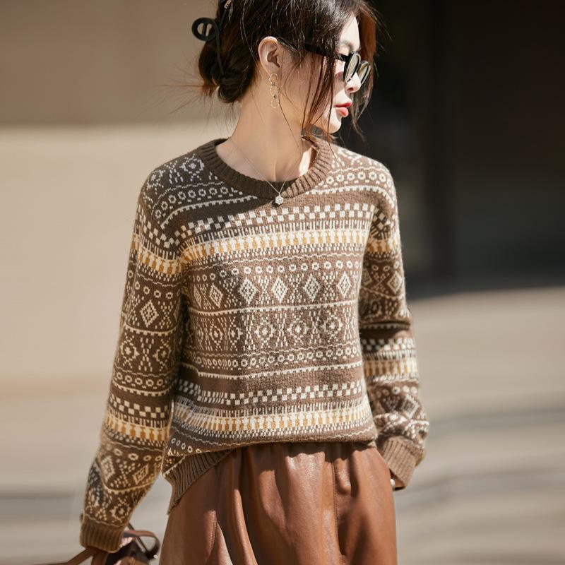 

Женский жаккардовый вязаный свитер Fair Isle - Осень/Зима, Круглый вырез, Длинный рукав, Свободный крой, Высококлассный, Элегантный дизайн. Medium кофейный