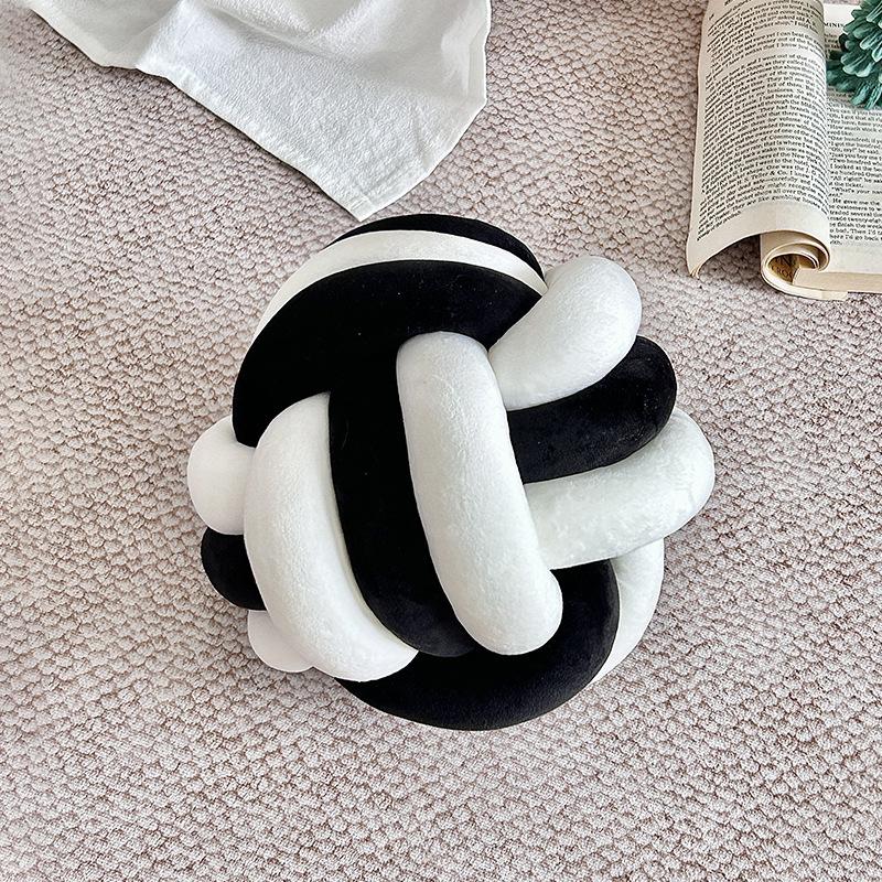 Handmade Dual-Tone Knotted Ball Pillow Soft Fluffy Cushion for Home Decor Couch Chic Interior Design Elevate Home Aesthetics 22x22cm 5250₽