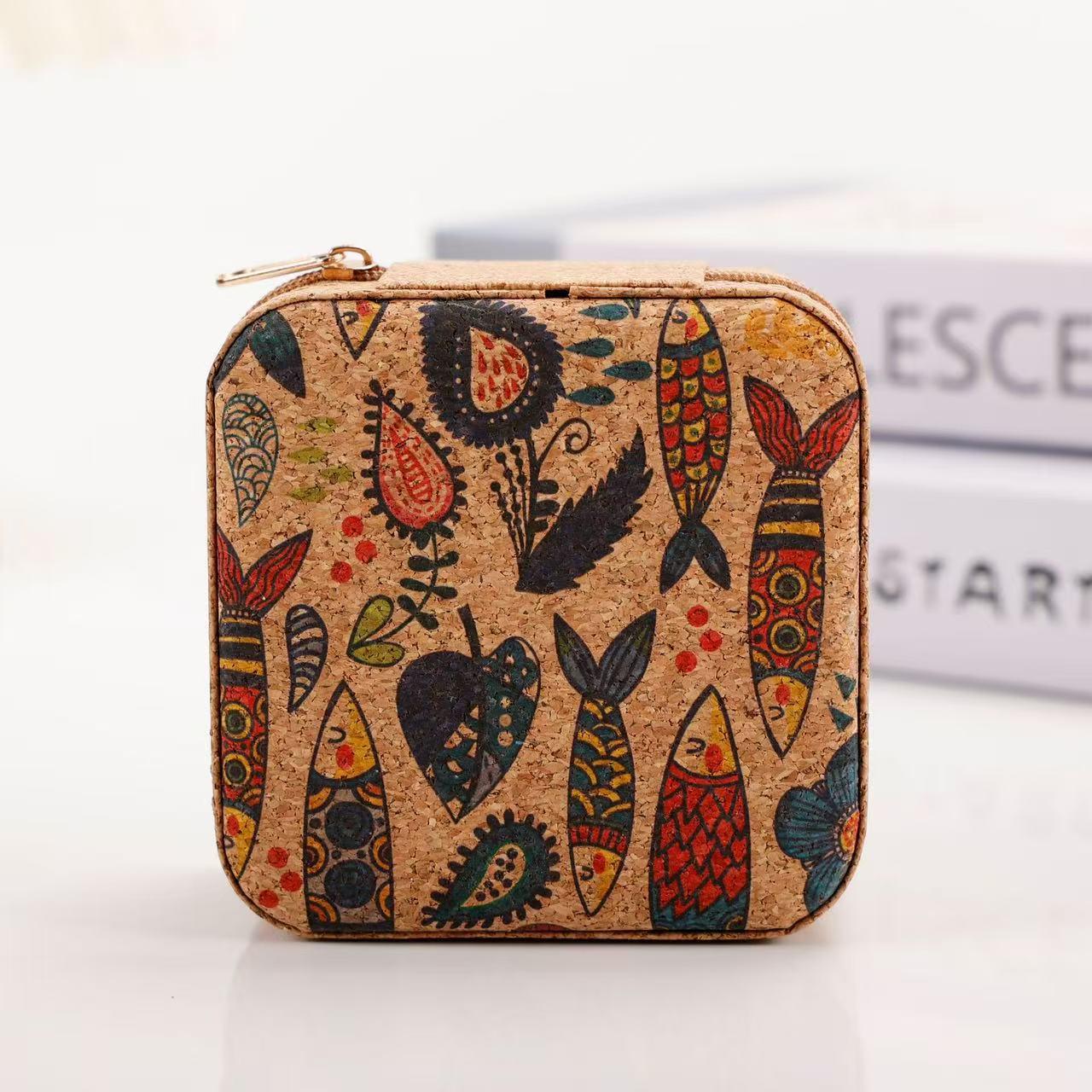 

Retro Portable Cork Jewelry Box for Earrings, Rings & Necklaces 10*10*5cm