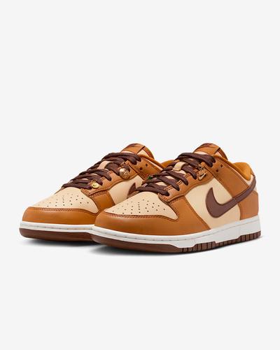 Nike Dunk Low SE Women's HQ7487-700 Size